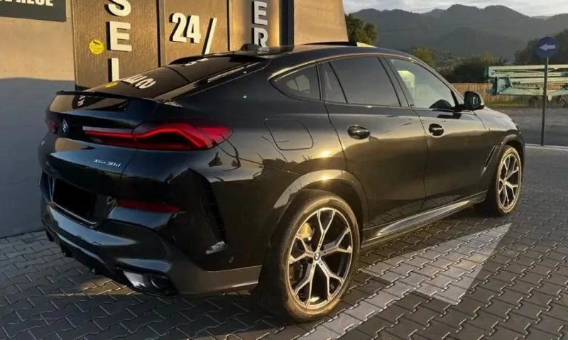 BMW X6 XDrive30d Image 4